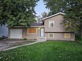 featured image of 1716 Parklane Ave