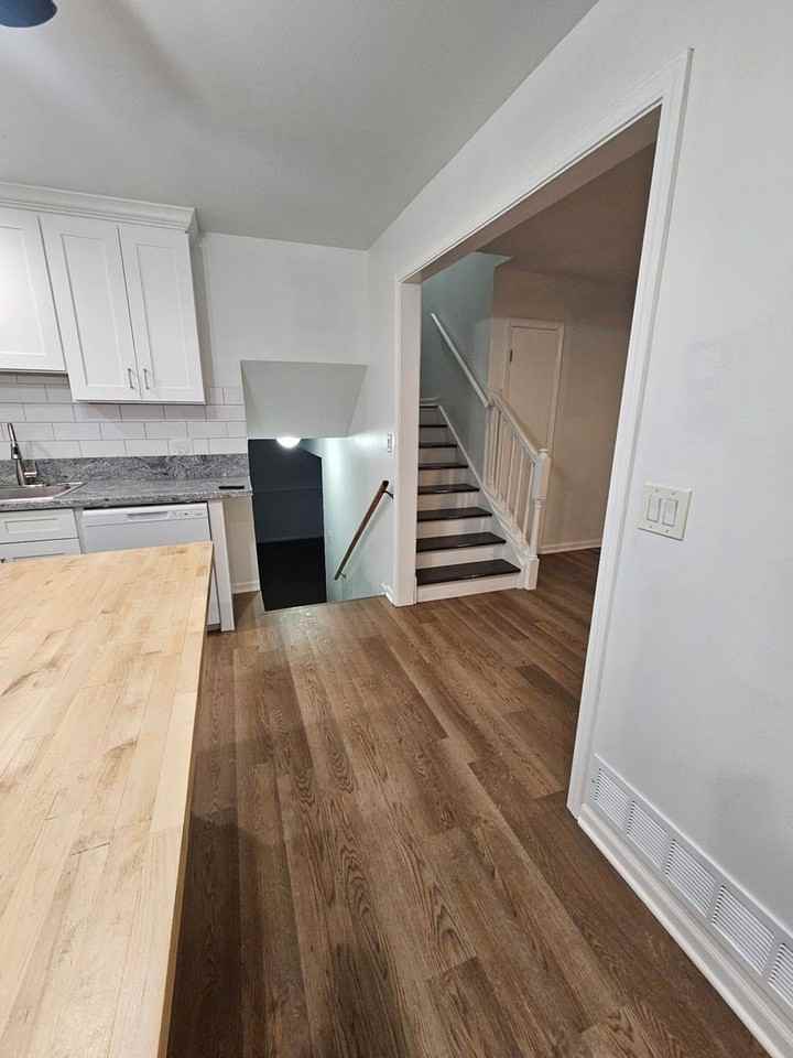 1716 Parklane Ave - Photo 6 of 18