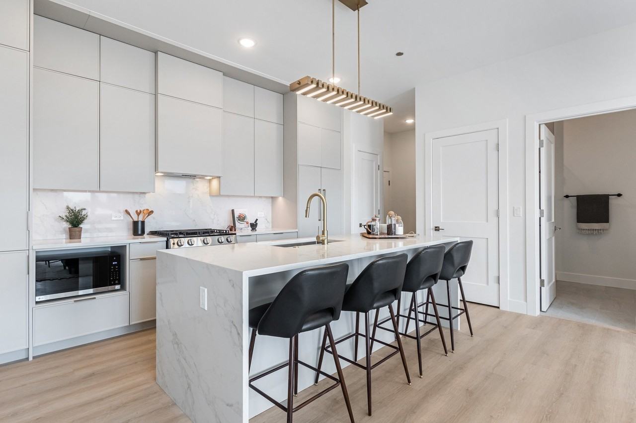 1628 N Damen Ave #401 - Photo 4 of 34