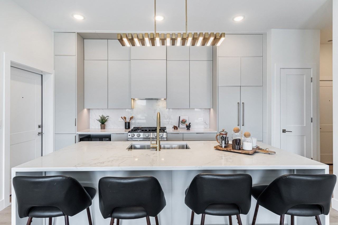 1628 N Damen Ave #401 - Photo 5 of 34