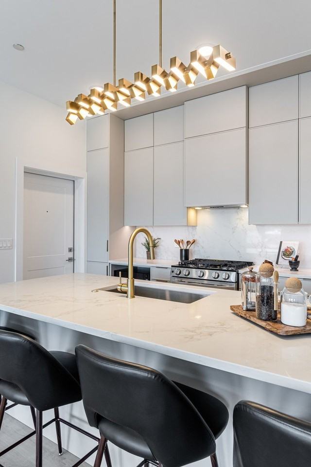 1628 N Damen Ave #401 - Photo 7 of 34