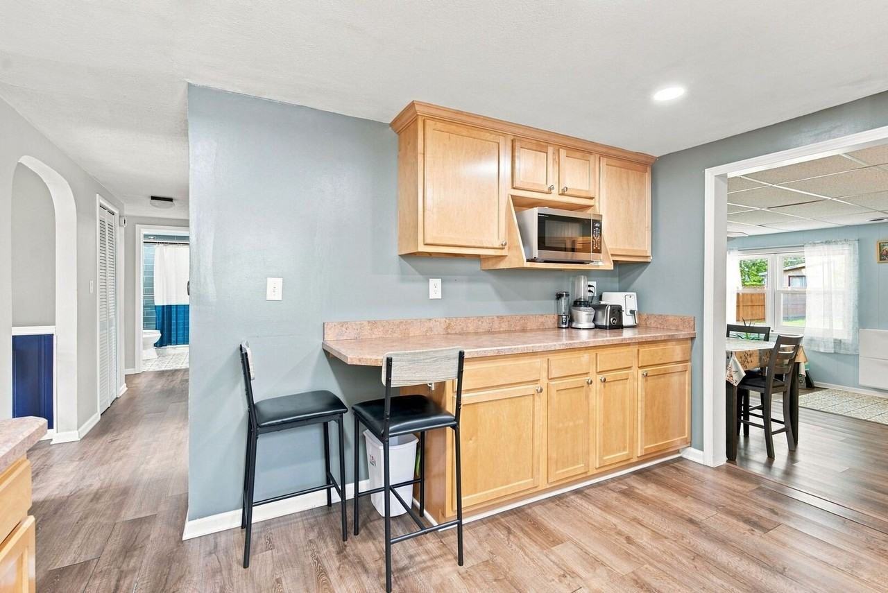 913 Church Rd - Photo 6 of 31