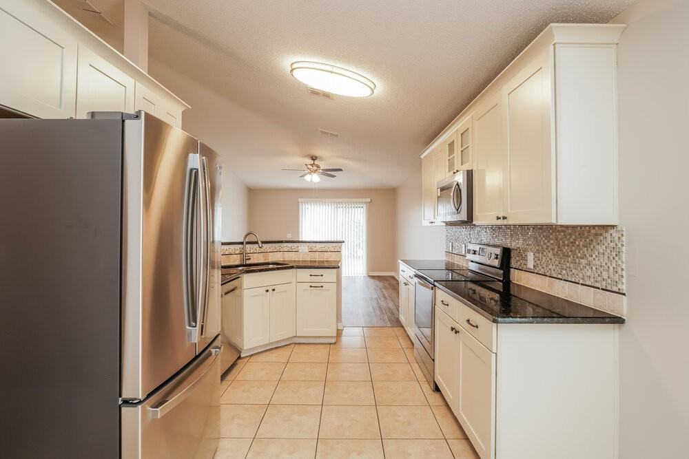 5231 Silver Thistle Ln - Photo 6 of 16