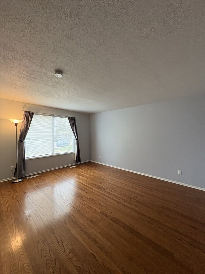 174 Clyde Rd - Photo 7 of 18
