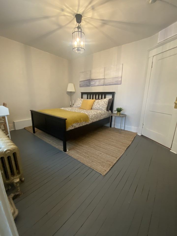 121 Canora St - Photo 4 of 10