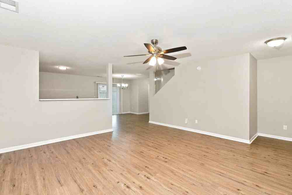 4422 Oakden Cv - Photo 5 of 19