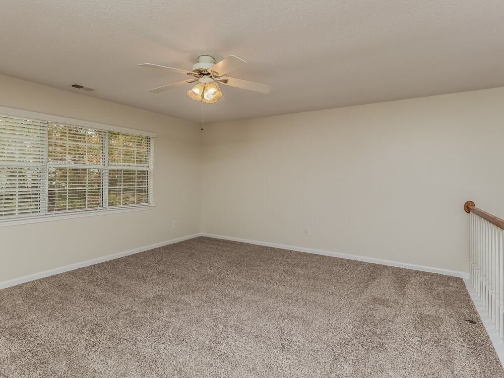 13709 Chambray Ln - Photo 7 of 17