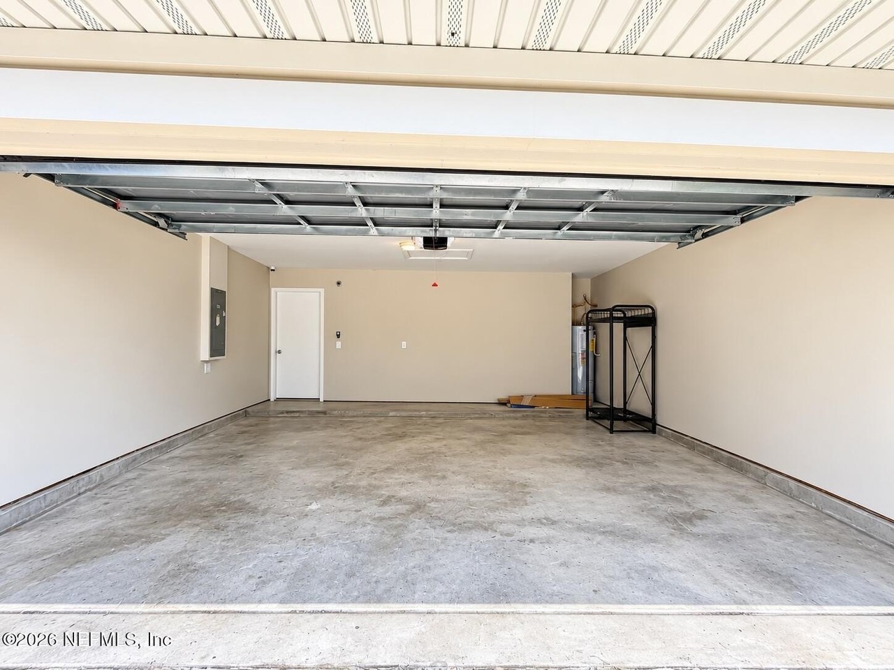 230 Cezanne Cir - Photo 4 of 21