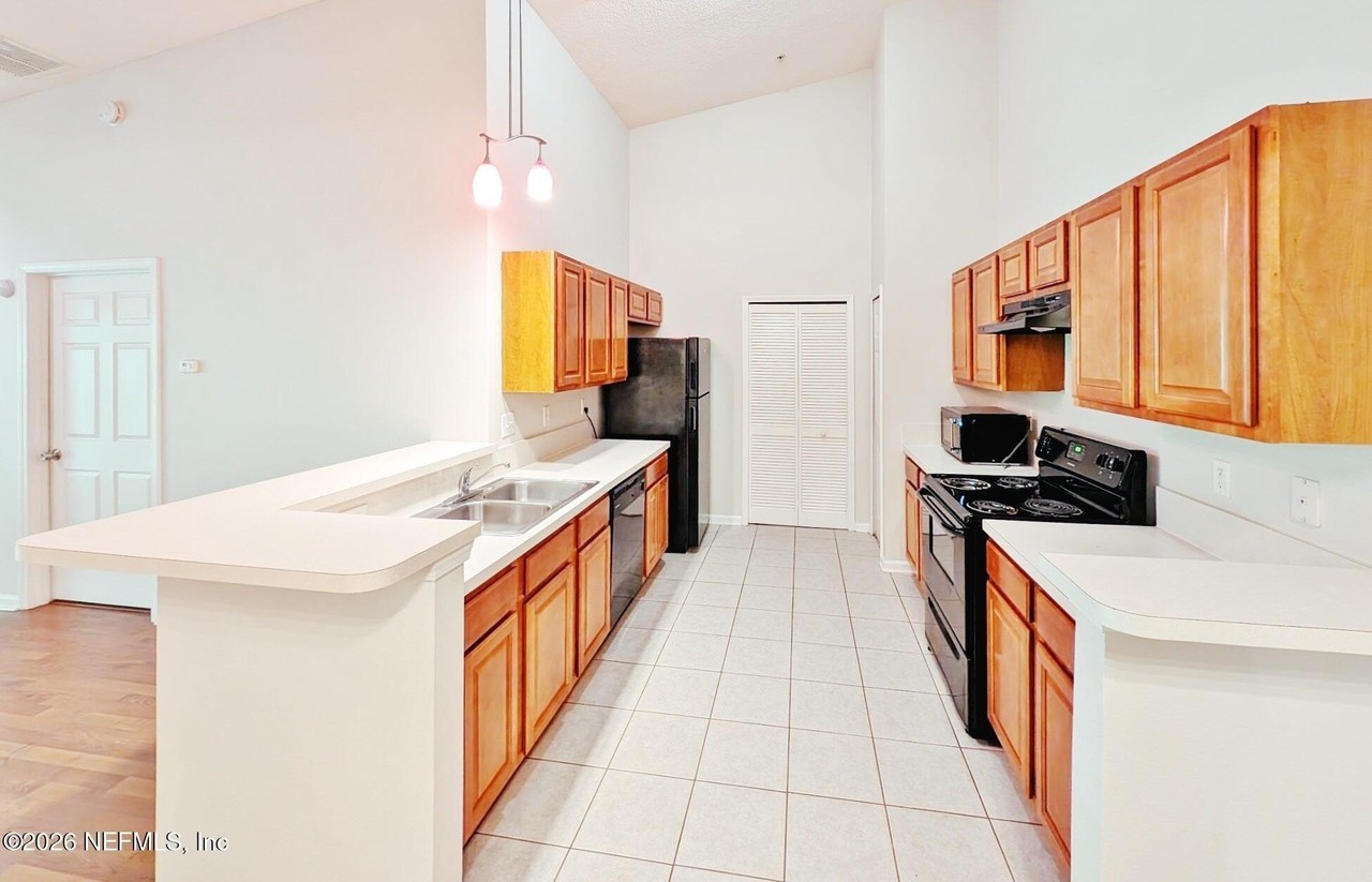 6081 Maggies Cir #112 - Photo 3 of 11
