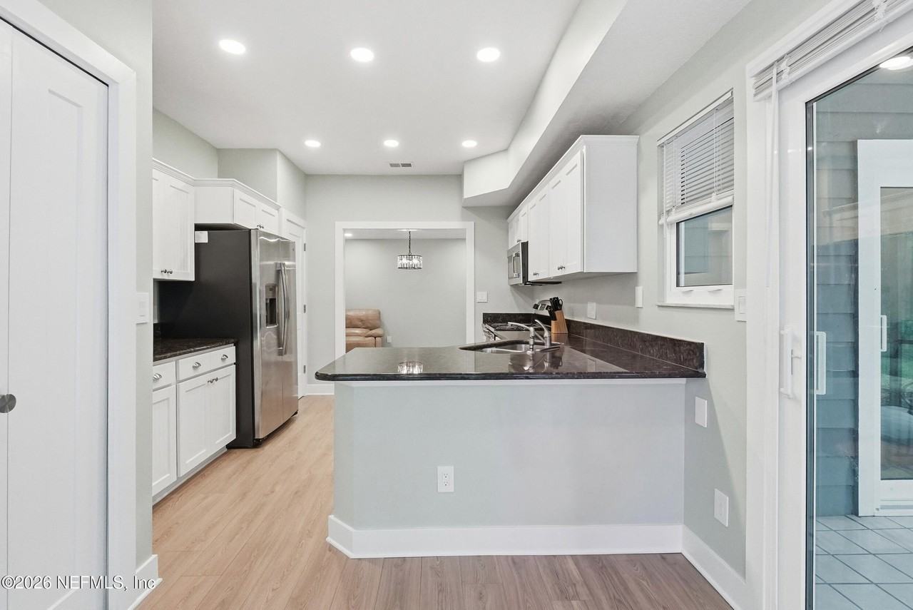 136 Willow Pond Ln - Photo 6 of 28
