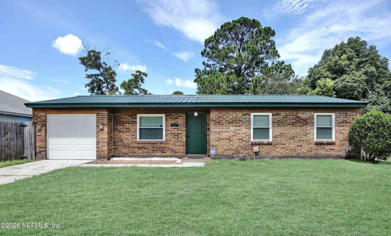 2214 Luana Dr E - Photo 2 of 17