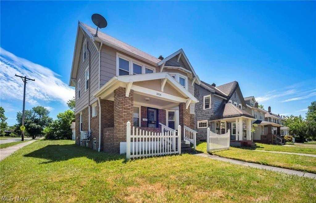 3326 Yorkshire Rd - Photo 2 of 19