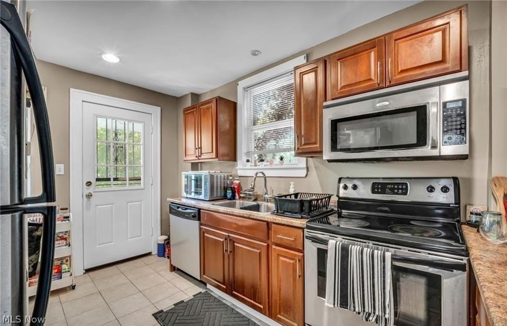 3326 Yorkshire Rd - Photo 7 of 19