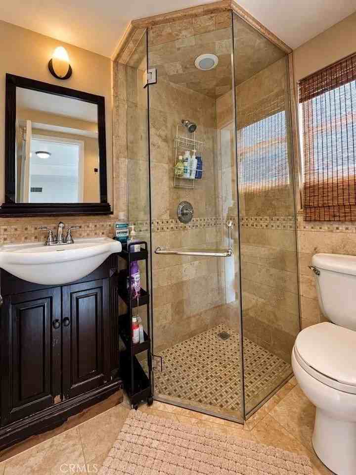 940 Hilldale Ave - Photo 6 of 20