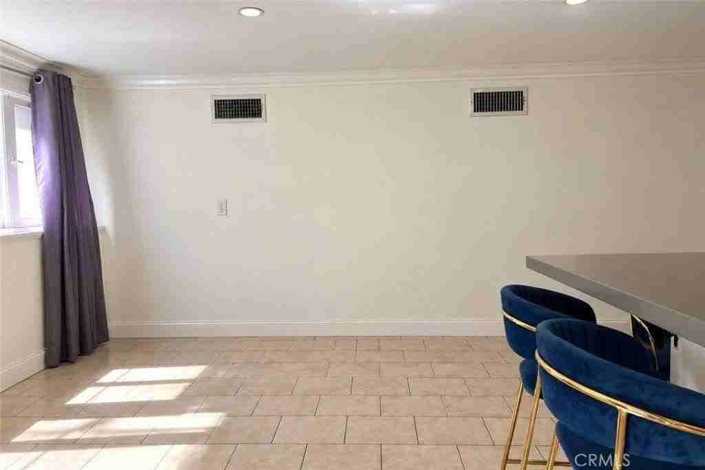 940 Hilldale Ave - Photo 7 of 20