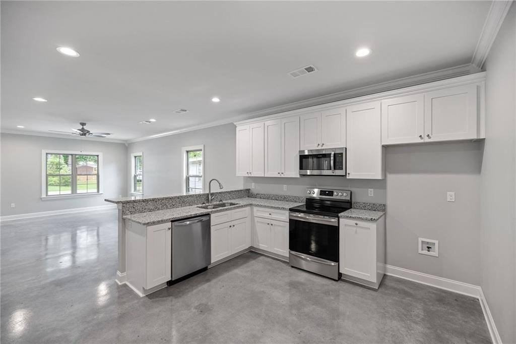 41379 Greystone Ln - Photo 2 of 10