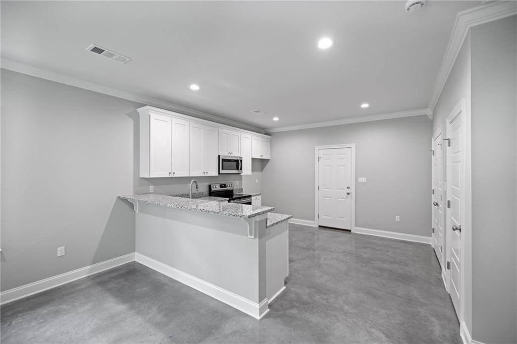 41379 Greystone Ln - Photo 3 of 10
