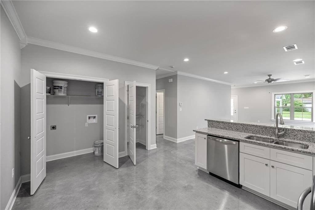 41379 Greystone Ln - Photo 4 of 10