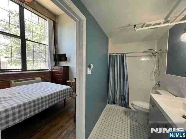 366382 Trenton Ave #2A - Photo 7 of 15