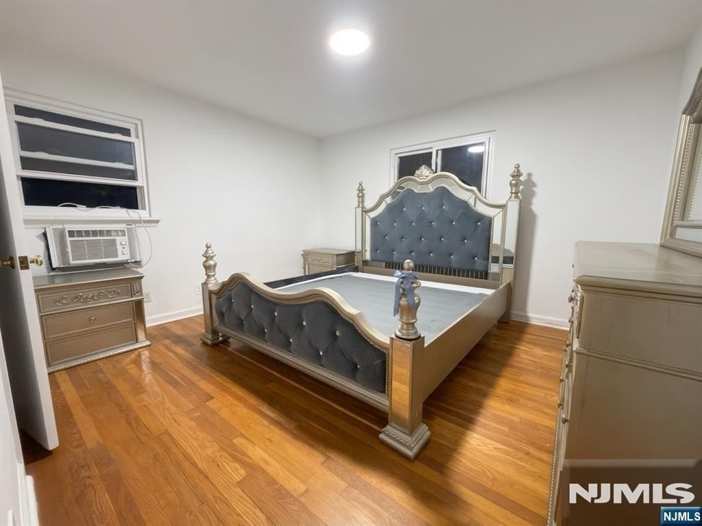 754 Kingsland Ave #1stFL - Photo 5 of 9