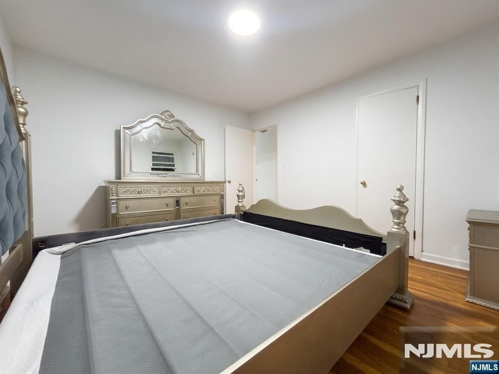 754 Kingsland Ave #1stFL - Photo 6 of 9