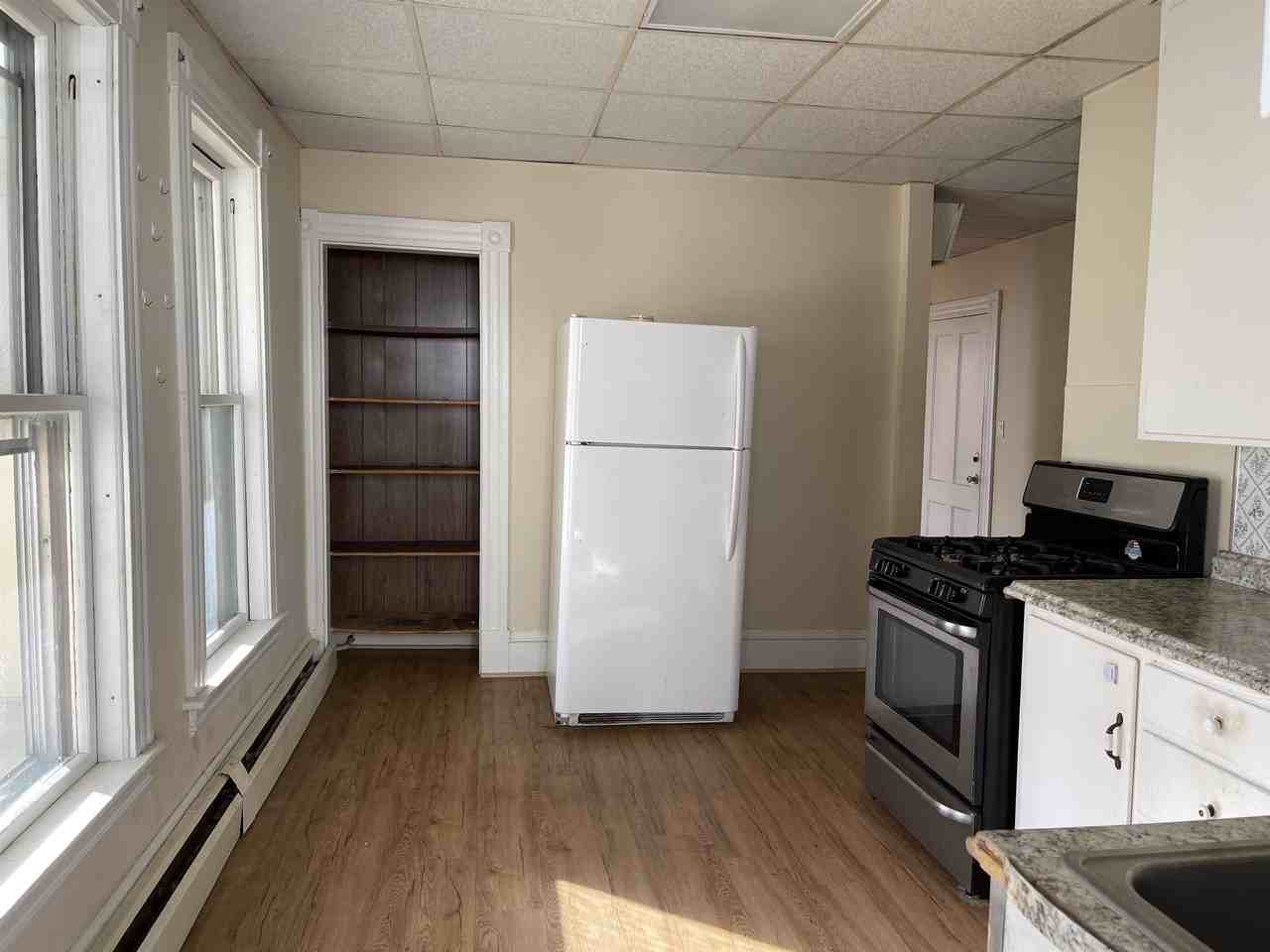 70 Gilford Ave #B - Photo 5 of 19