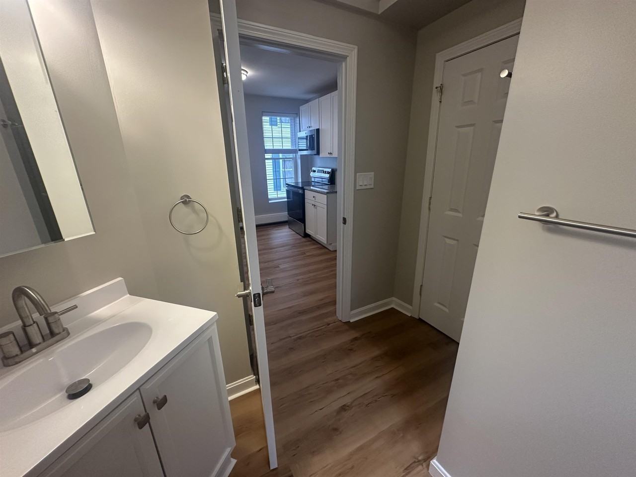 36 Belknap St #B - Photo 7 of 14