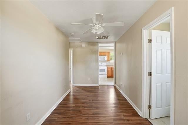 1438 Reynes St - Photo 4 of 15