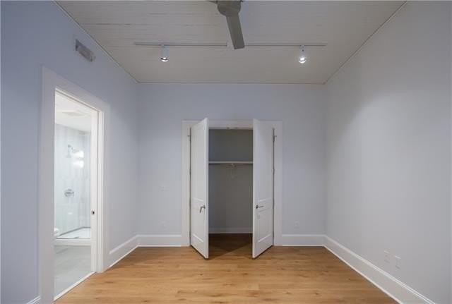 221 Chartres St #502 - Photo 5 of 18