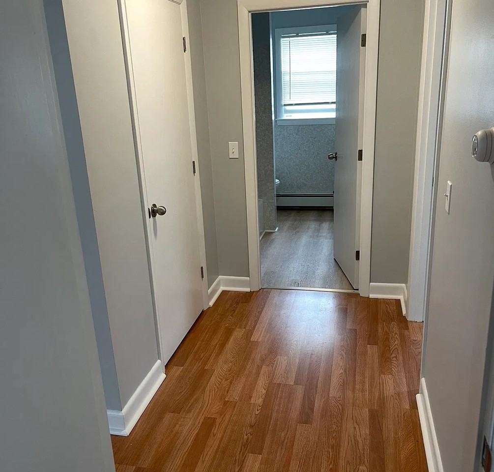 5 Lawrence Ave #4 - Photo 2 of 5