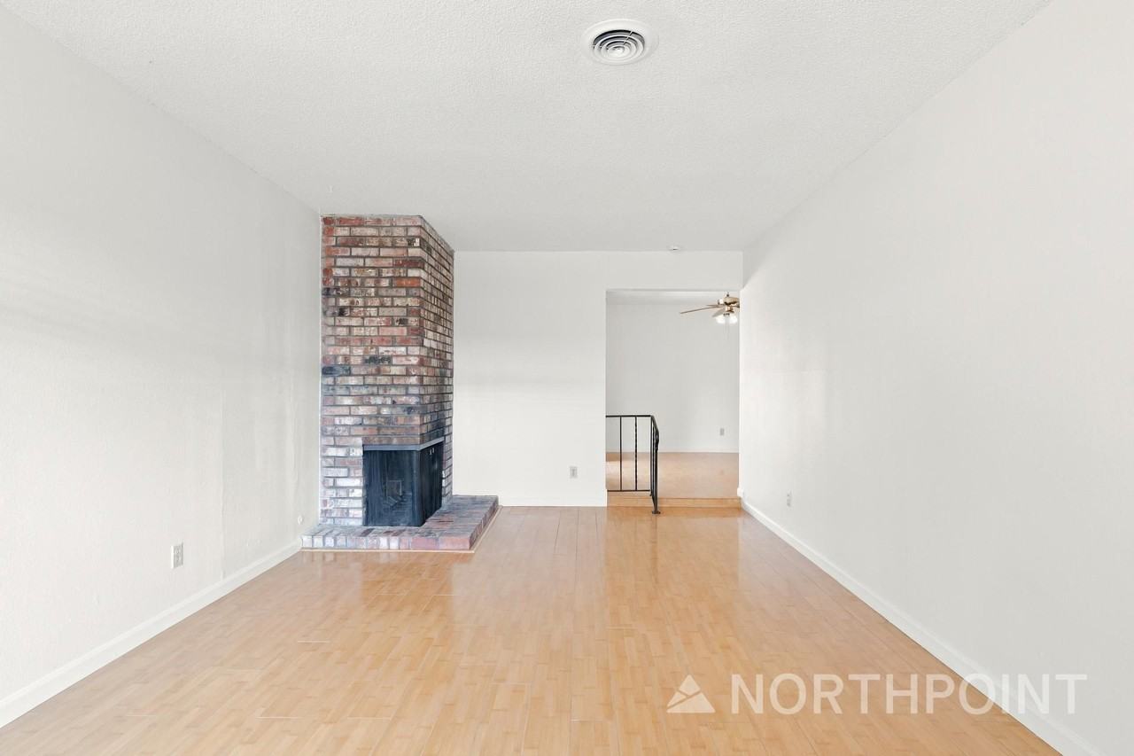 5311 - 5313 Gibbons Drive - Photo 2 of 15
