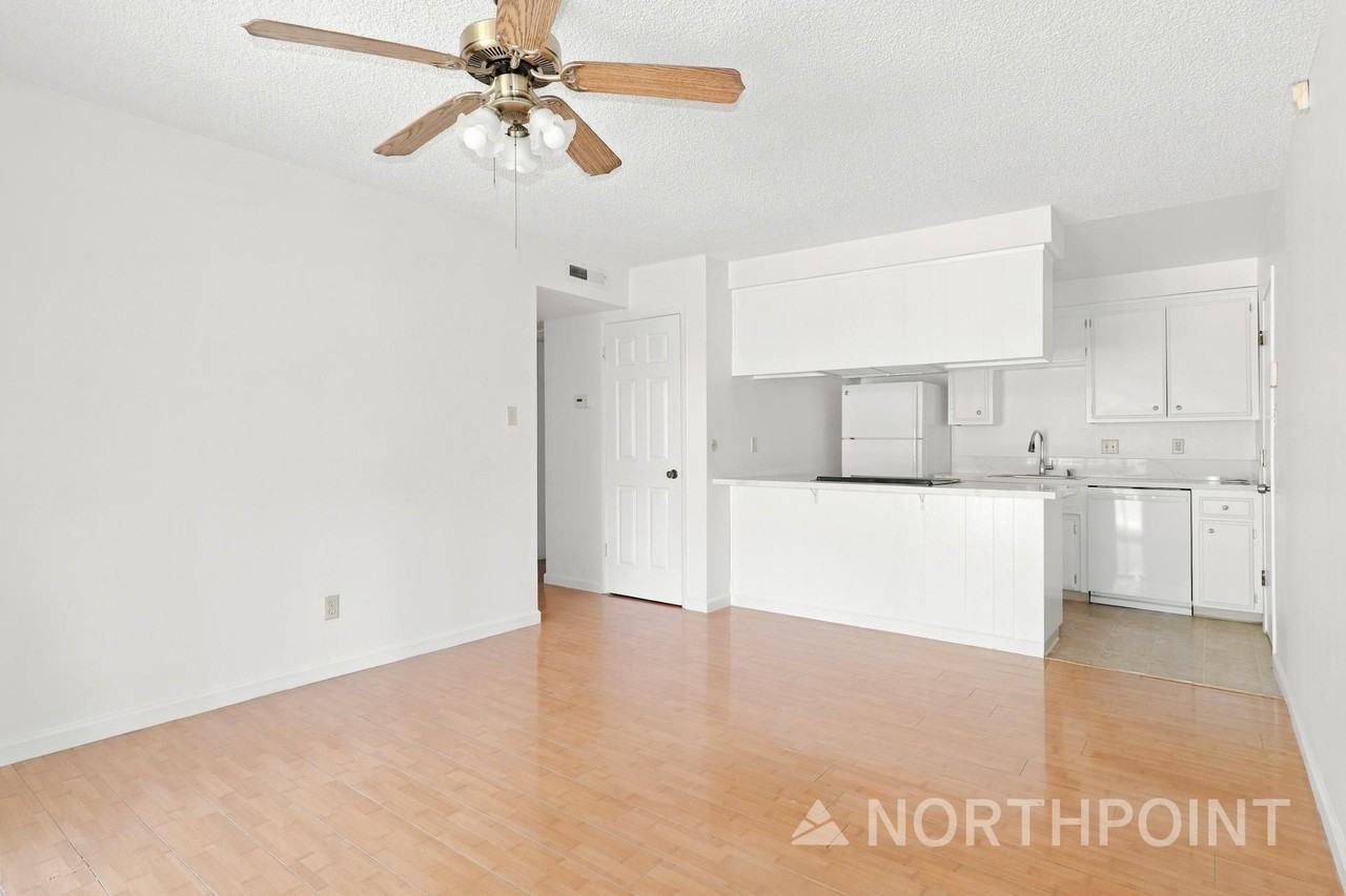 5311 - 5313 Gibbons Drive - Photo 6 of 15