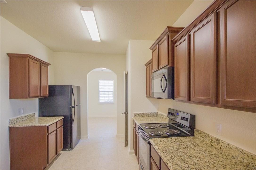 1605 Park Trails Blvd - Photo 7 of 22
