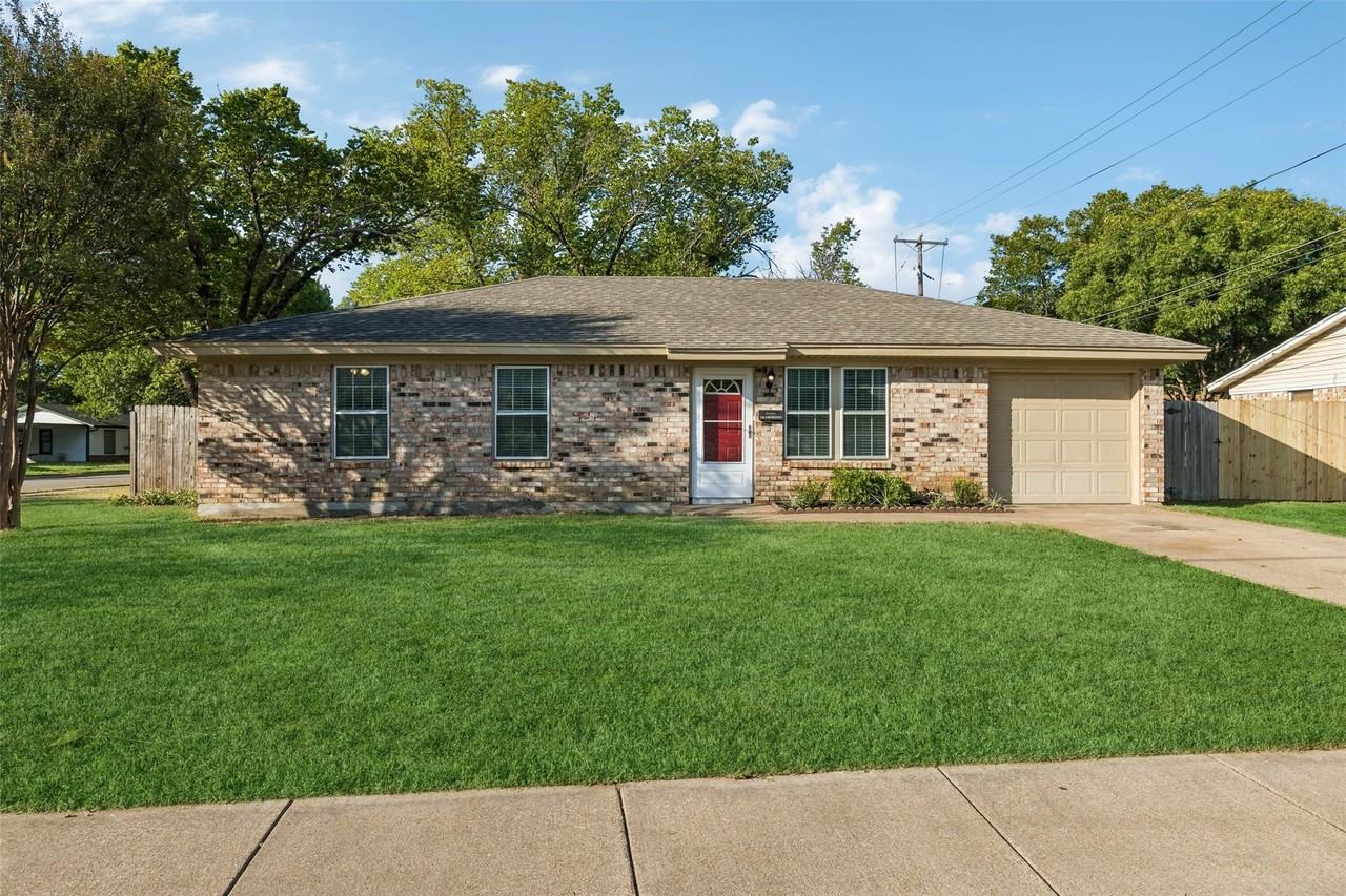 501 Nw Renfro St - Photo 2 of 31