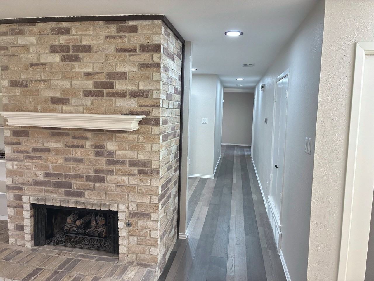 4450 Wind River Ln - Photo 3 of 23