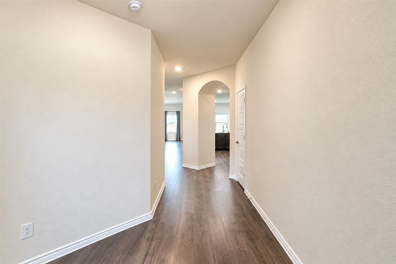 476 Declaration Way - Photo 4 of 18