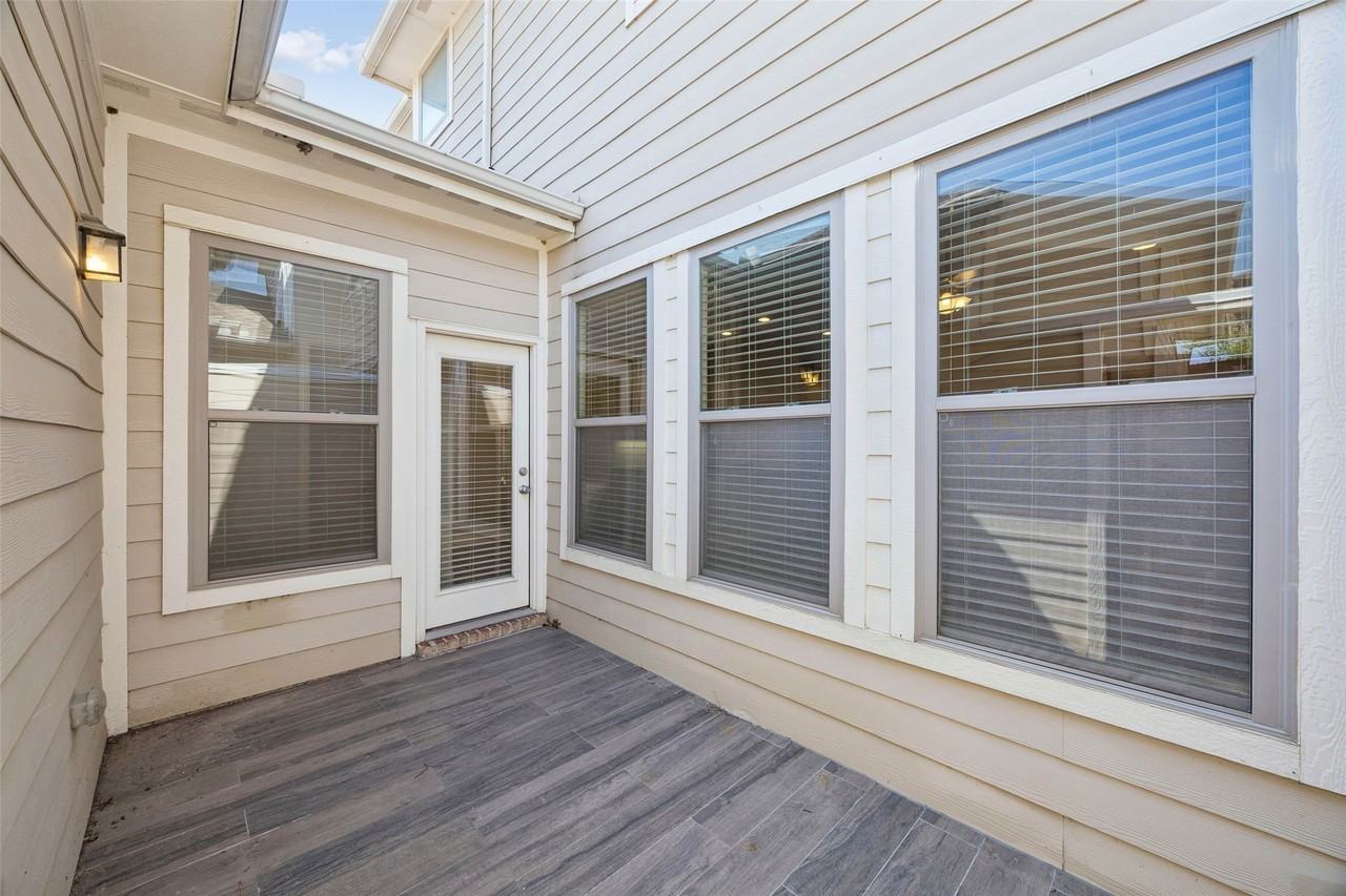 4135 Cascade Sky Dr - Photo 3 of 25