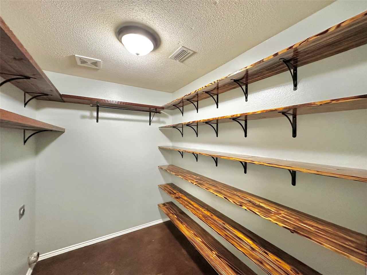 1012 Triple Crown Dr - Photo 6 of 18