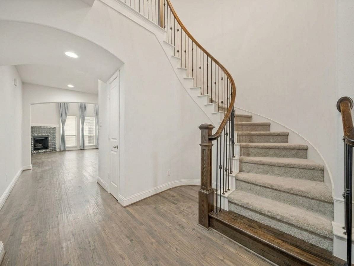 5112 Engleswood Trl - Photo 3 of 29