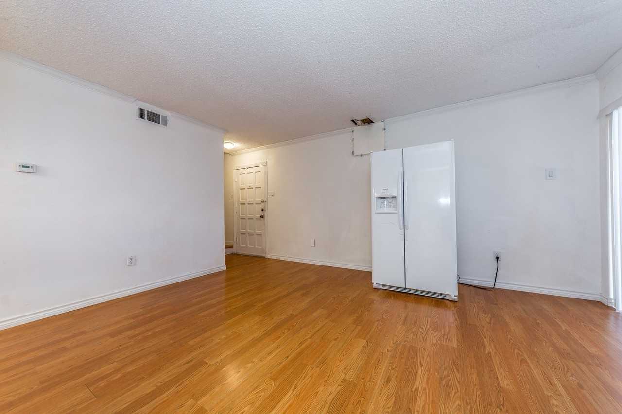 885 Dublin Dr #3 - Photo 6 of 28