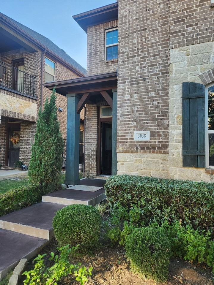 3038 Ivy Hill Ln - Photo 3 of 40