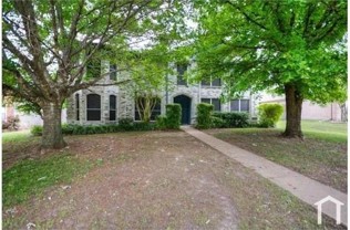 824 Foxwood Ln - Photo 1 of 1