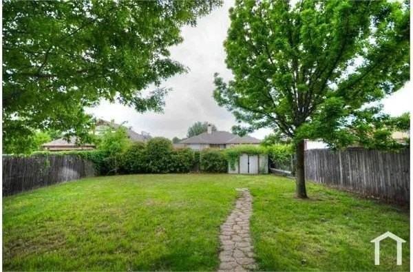 824 Foxwood Ln - Photo 2 of 22