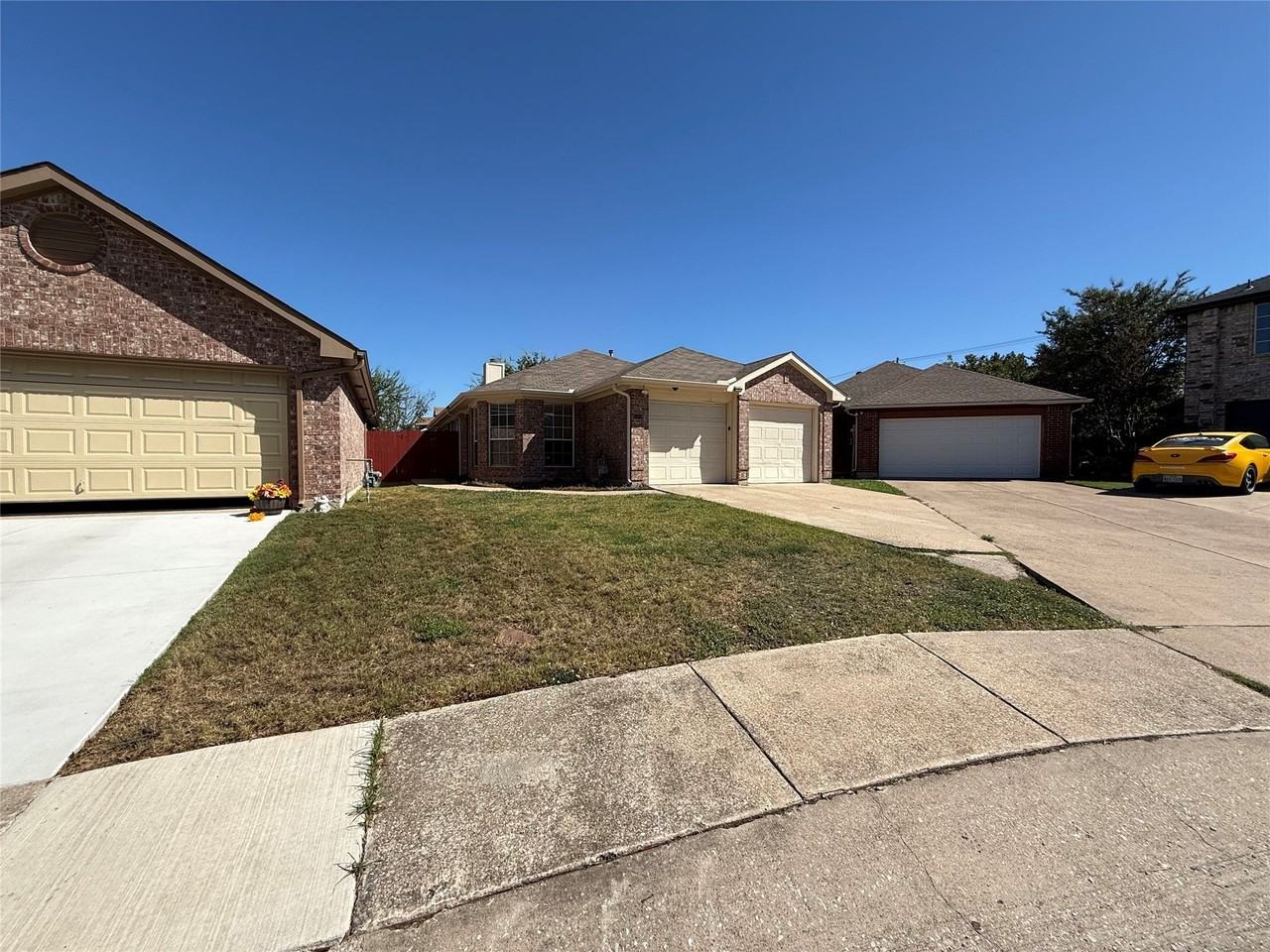 5210 Welbeck Ct - Photo 2 of 24