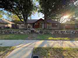 featured image of 1617 Oak Creek Dr