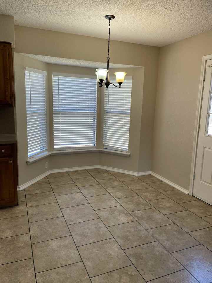 2414 Palo Alto Dr - Photo 7 of 12