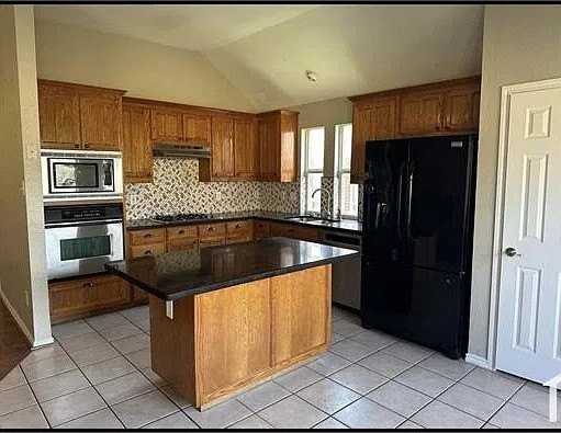 4400 Southbend Dr - Photo 3 of 17