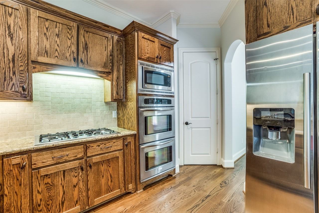 5630 Ellsworth Ave - Photo 6 of 25