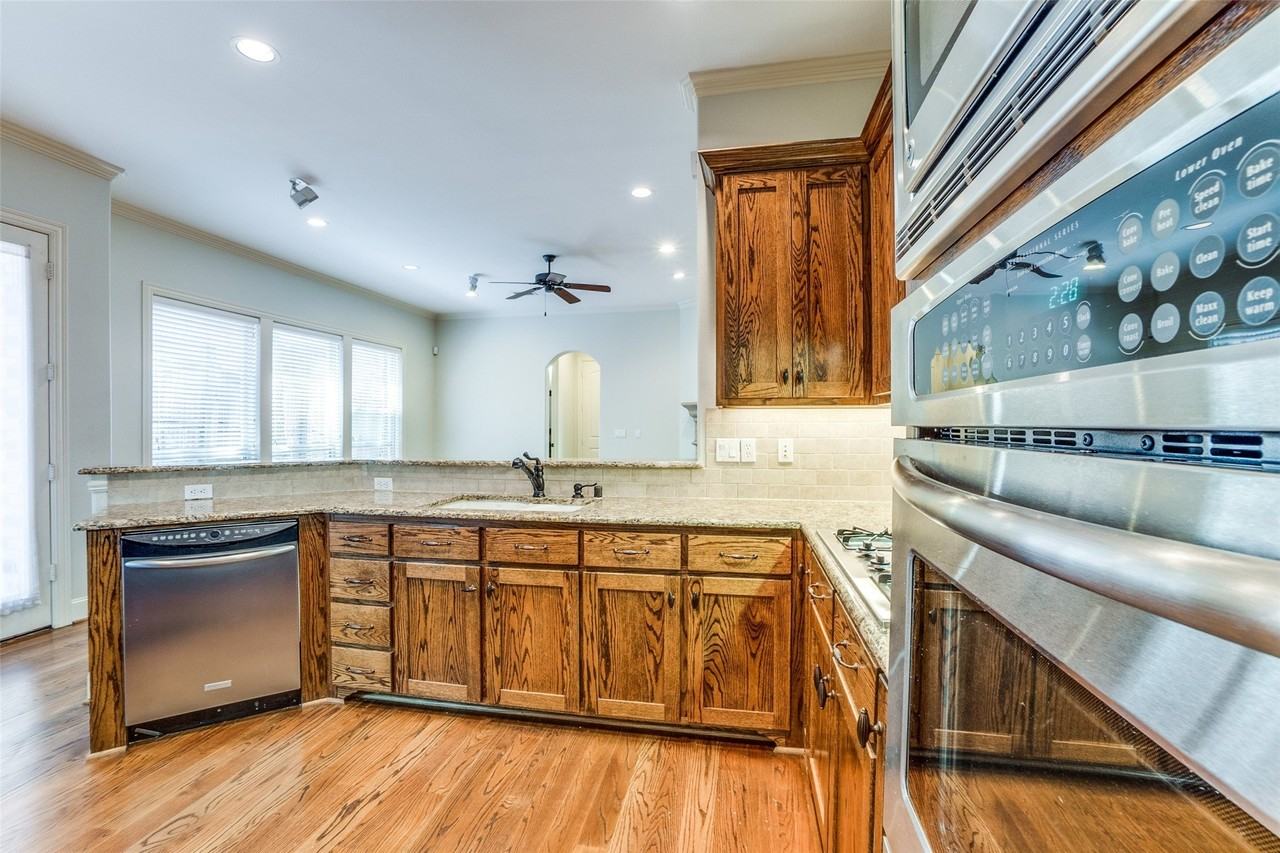 5630 Ellsworth Ave - Photo 7 of 25