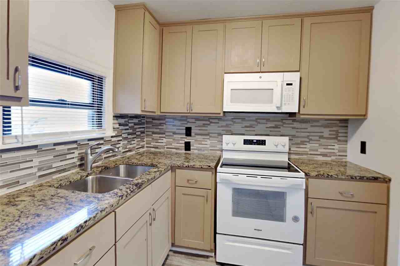 3604 Baldwin Ave - Photo 5 of 27